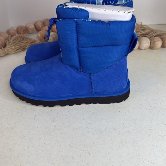 UGG Women's Classic Maxi Toggle Fashion Boot SZ 6 Blue - Picture 7 of 14